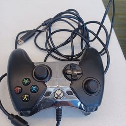 XBOX ONE WIRED CONTROLLER RIGHT TRIGGER NEEDS REPAIRS $10 FINAL PRICE READ DESCRIPTION