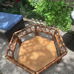 Missing Glass 1970s Mid-Century Modern Rattan Round Coffee Table