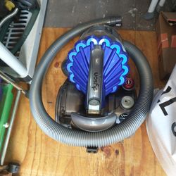 Dyson Vacuum Cleaner 