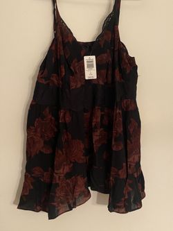 Torrid Tank Black And Red Floral 1x