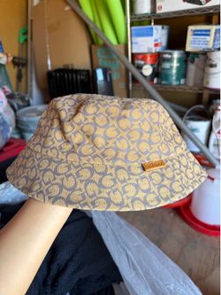 Guess Bucket Hat