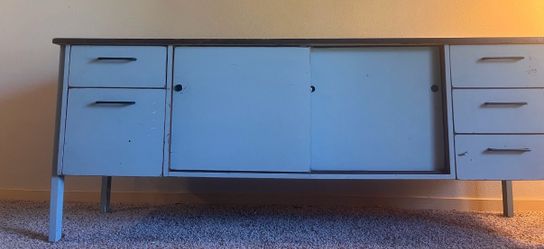 Credenza / Entertainment Center