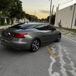 2017 Nissan maxima 