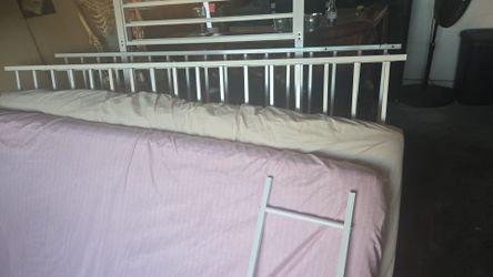 Twin bed