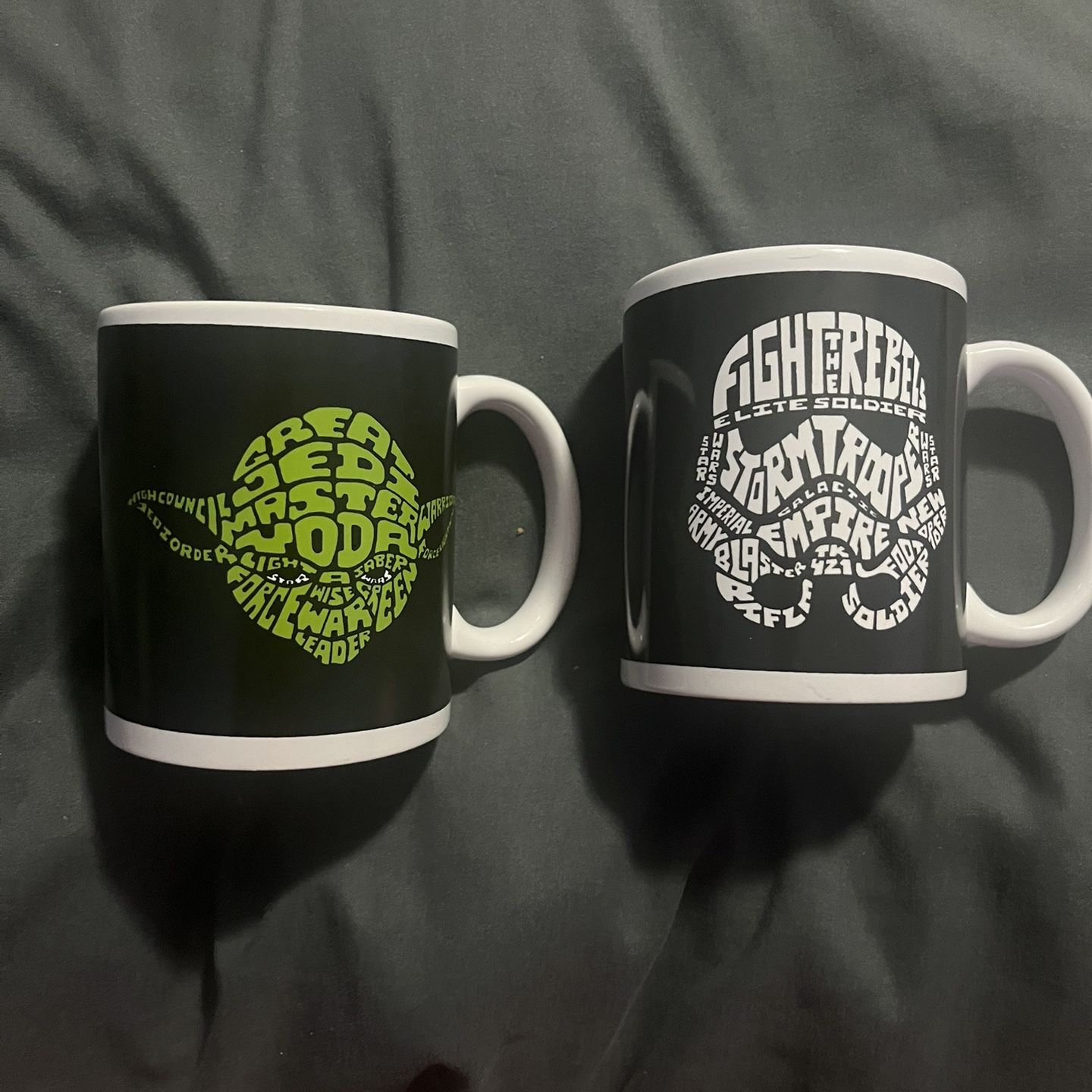Galerie Star Wars Darth Vader/Yoda R2-D2/Stormtrooper Mugs (2) for Sale in  Fort Worth, TX - OfferUp