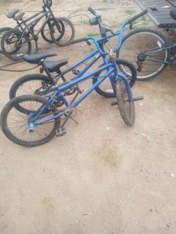 Se venden 2 x 60