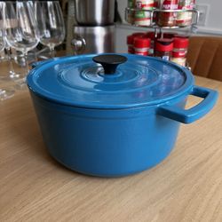Threshold Dutch Oven