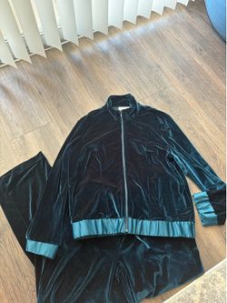 Women’s Vintage Velour matching set