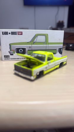 Mini GT Kaido House Chevrolet Silverado #112 Die-Cast