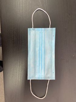 DISPOSABLE GLOVES AND FACE MASKS