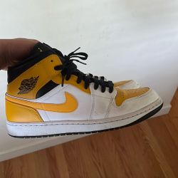 Jordan Retro 1s