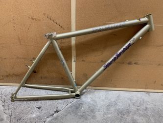 1995 Specialized Stumpjumper FS 18” Frame