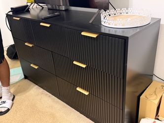 Black Dresser
