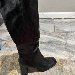 Black Boots 