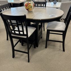 5pc Dining Room Table Set 