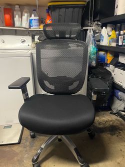 Staples Hyken XL Office Chair