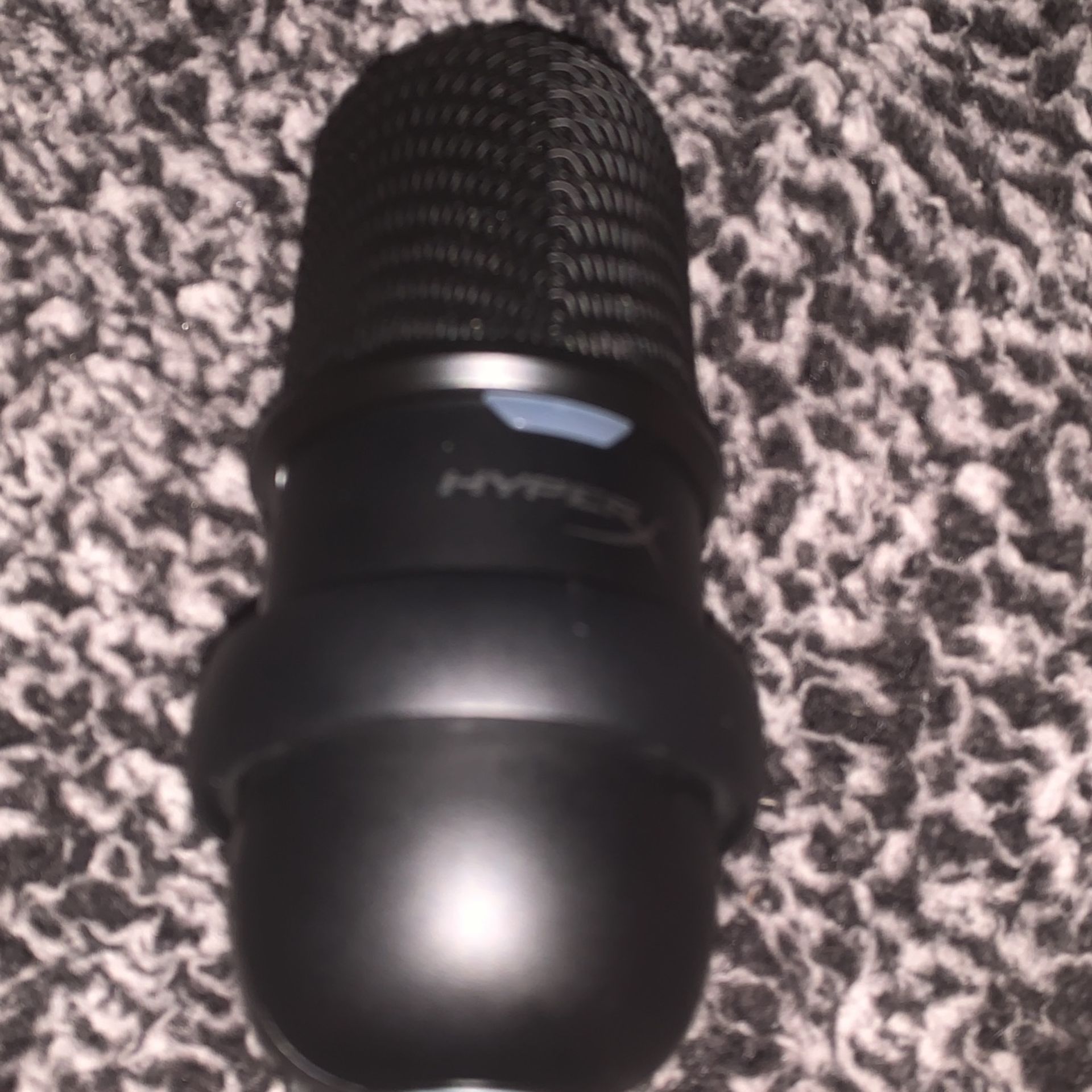 Gaming Mic Hyperx Solo cast
