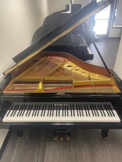 1990 Yamaha G1 Grand Piano Free local delivery and tuning