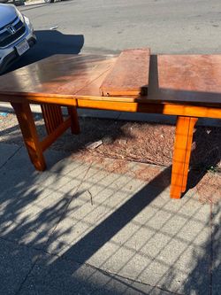 Wood Extendable Dining Table with Leaf