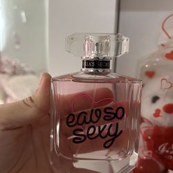 Eau so sexy perfume VS