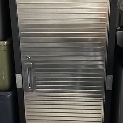 UltraHD Seville Classics Metal Cabinet