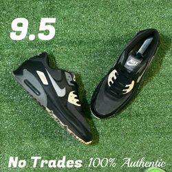 Size 9.5 Nike Air Max 90 “Black/White” 🐼