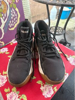 Adidas men’s size 11 black sneakers