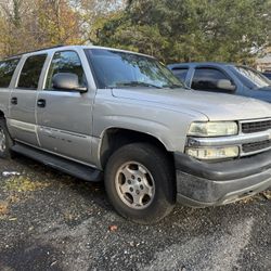 2004 Chevrolet Suburban