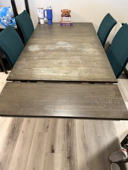 Dinning Room Table And Chairs