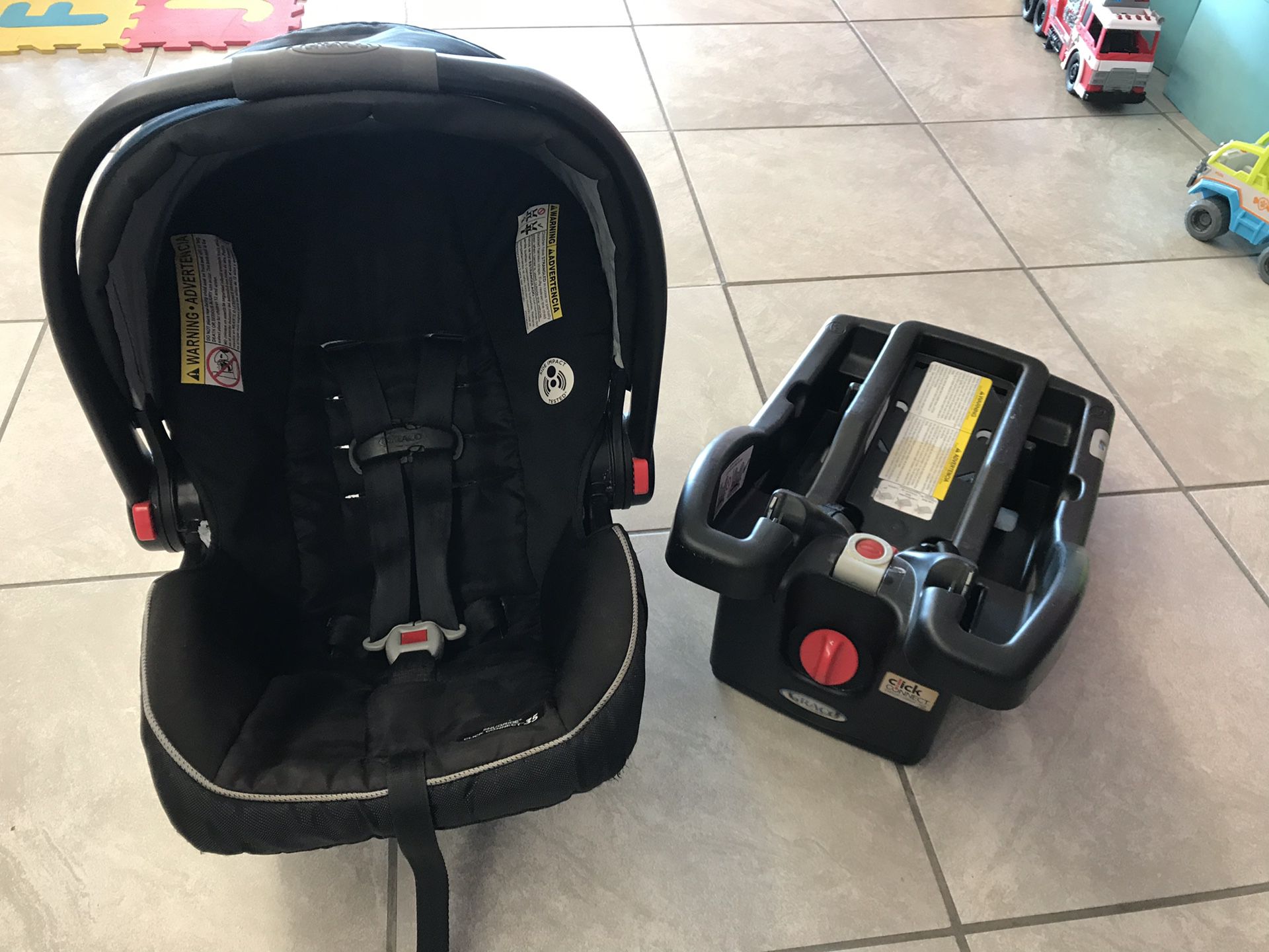 Graco Snugride 35 LX Infant Car seat