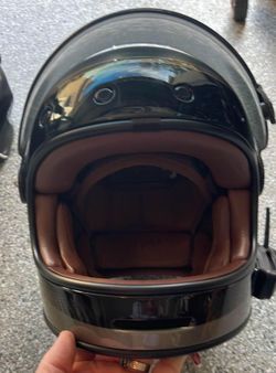 Bell Bullet Carbon Fiber with Bluetooth comms