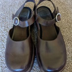 All Leather Dansko Shoes Size 38 New