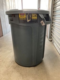 32 Gallons Trash Can