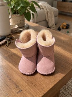UGG Baby Pink Boots Size 0/1 (0–6 Months)