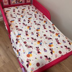 Minnie Mouse Toddler Bed 