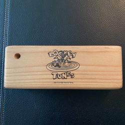 Looney Tunes 1995 Bugs Bunny Writing Pen! Nice 