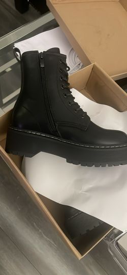 Steve Madden Boots 