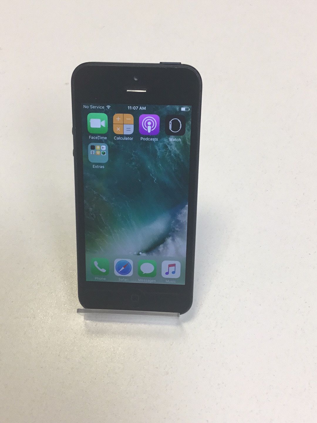 iPhone  5 64GB Unlocked in Excellent Condition 