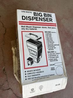 Pet Food Dispenser