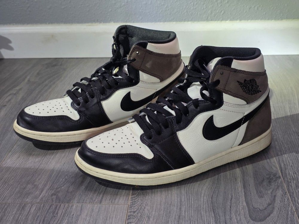2020 Air Jordan 1 Retro High OG 'Dark Mocha'