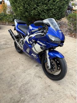 2000 Yamaha R6