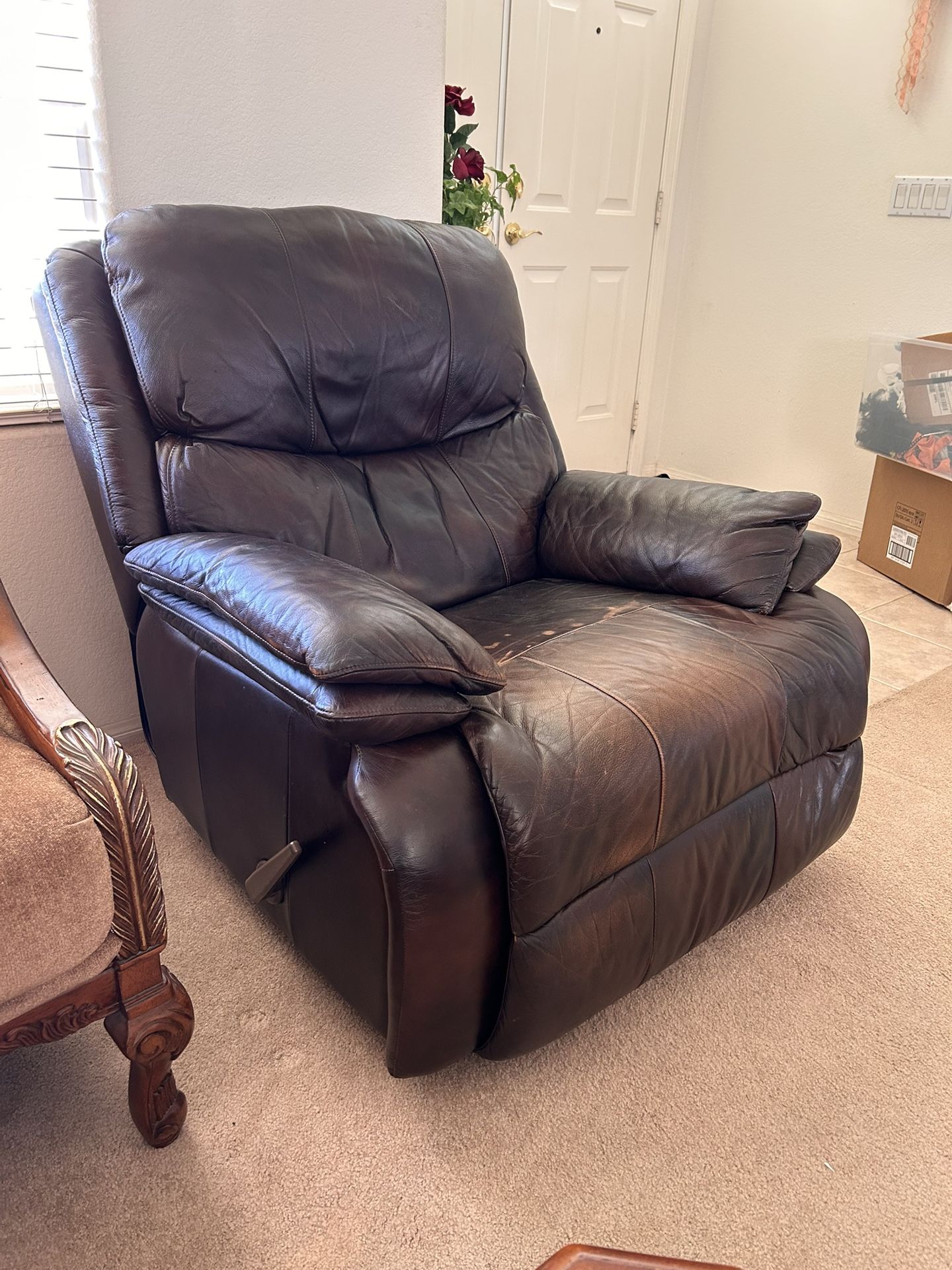 Brown Leather Manual Recliner Chair.  
