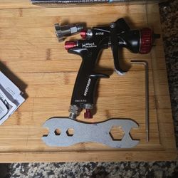 Black Widow Paint HTE Spray Gun Clear Spectrum