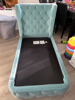Like New Kids Velvet Bed 