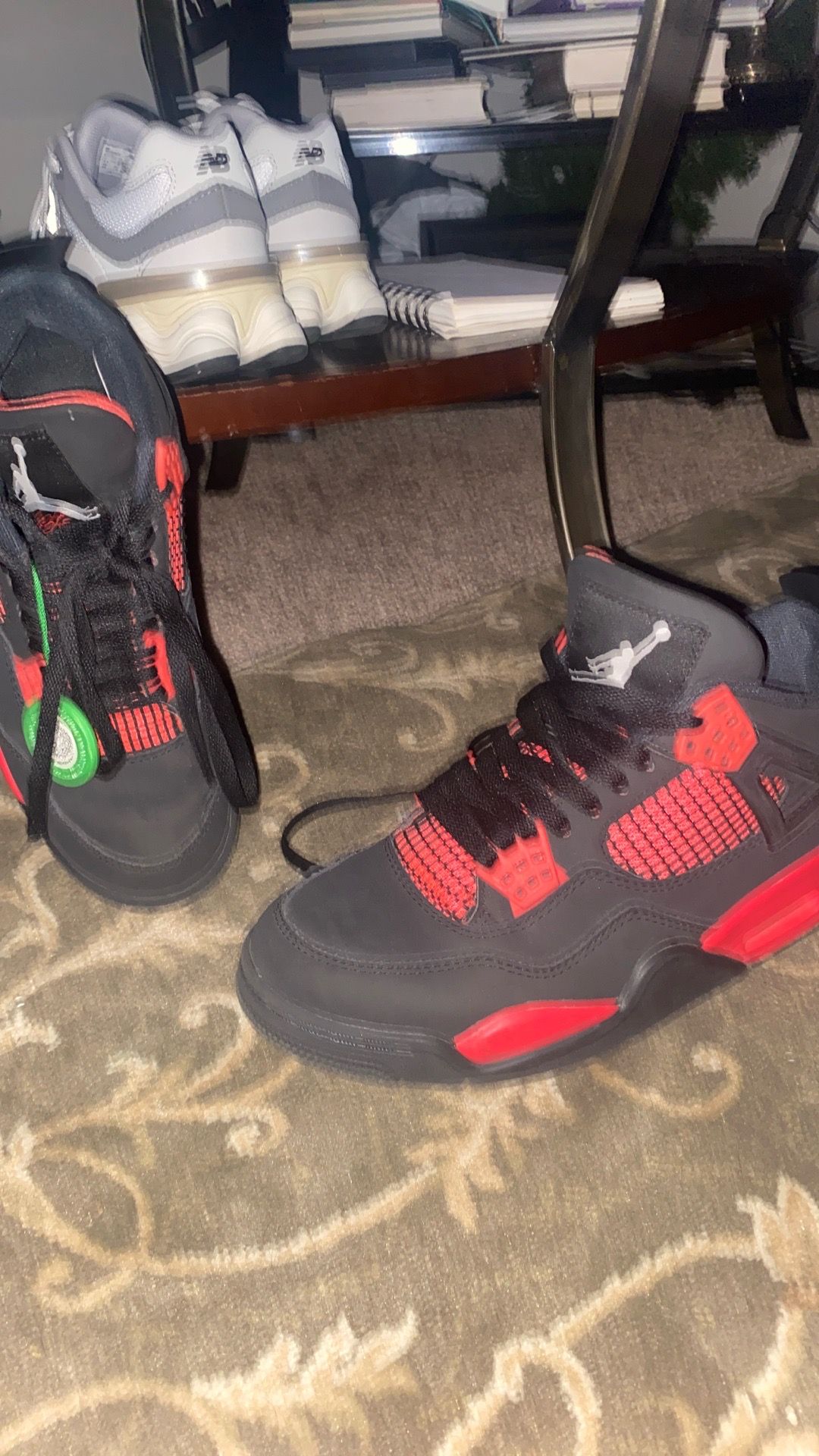 7. 5 Jorden 4 red thunders
