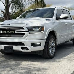 2022 Ram 1500 Crew Cab Laramie 