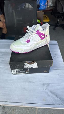 Jordan 4