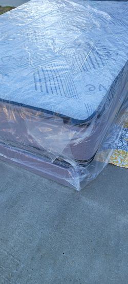 Queen Double-Sided Pillow Top Mattress Only