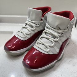 Jordan 11 Cherrys