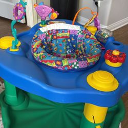 Exersaucer Evenflo activity center Boucing